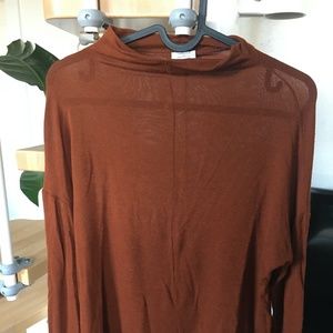 Wilfred XS Mock Neck in burnt orange